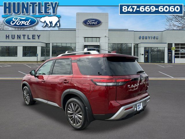 2023 Nissan Pathfinder SL SUV