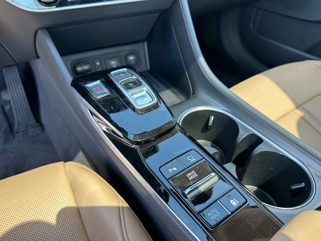 2023 Hyundai Sonata Hybrid Limited Sedan