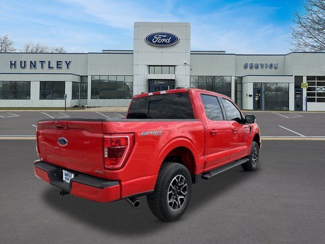 2022 Ford F-150 XLT Truck SuperCrew Cab