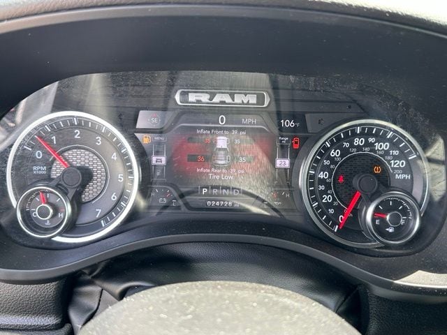 2024 Ram 1500 Big Horn/Lone Star Truck Crew Cab