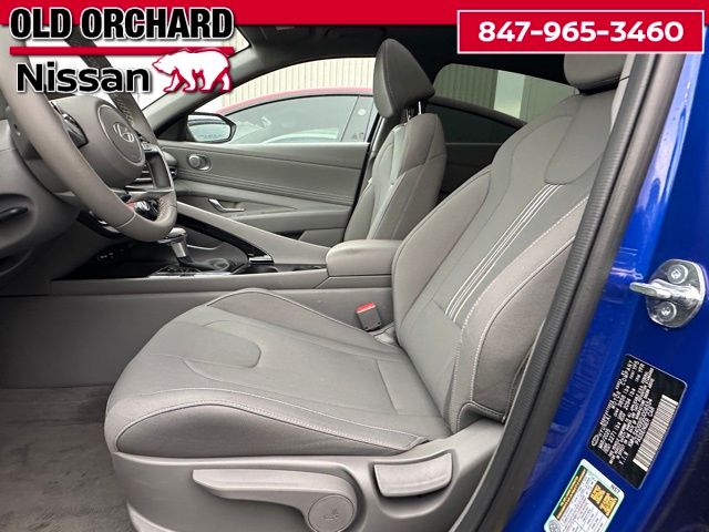 2025 Hyundai Elantra SEL Convenience Sedan