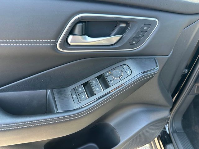 2024 Nissan Rogue Platinum SUV