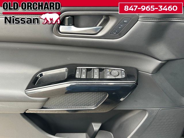 2026 Nissan Pathfinder Platinum SUV