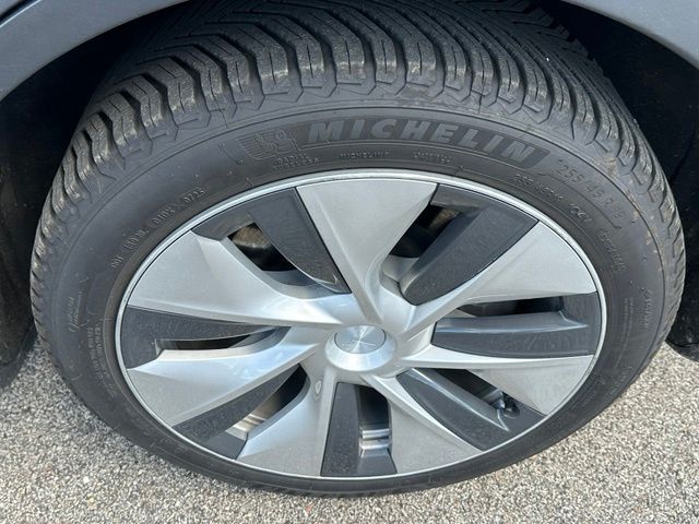 2021 Tesla Model Y Long Range SUV