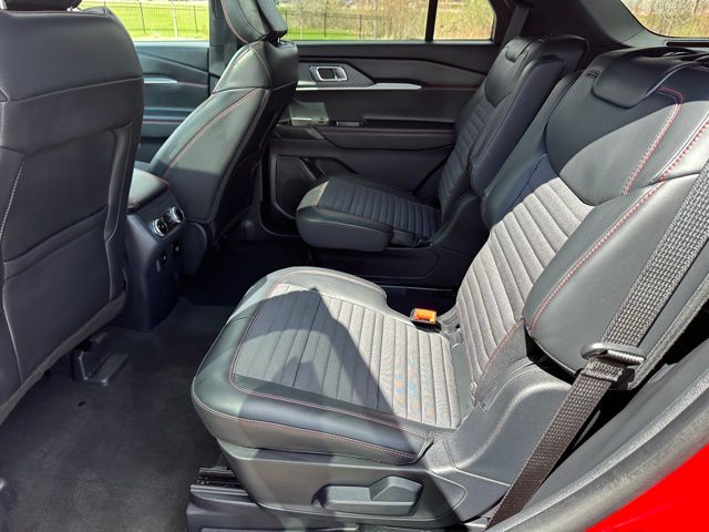 2025 Ford Explorer ST-Line SUV