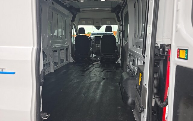 2022 Ford E-Transit-350 Cargo Base Van Medium Roof Van