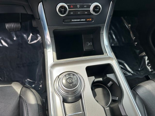 2022 Ford Edge Titanium SUV