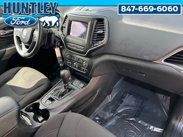 2019 Jeep Cherokee Latitude SUV