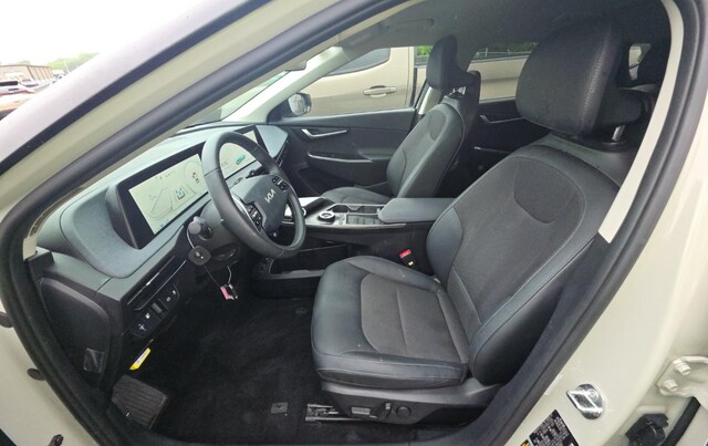 2024 Kia EV6 Light SUV