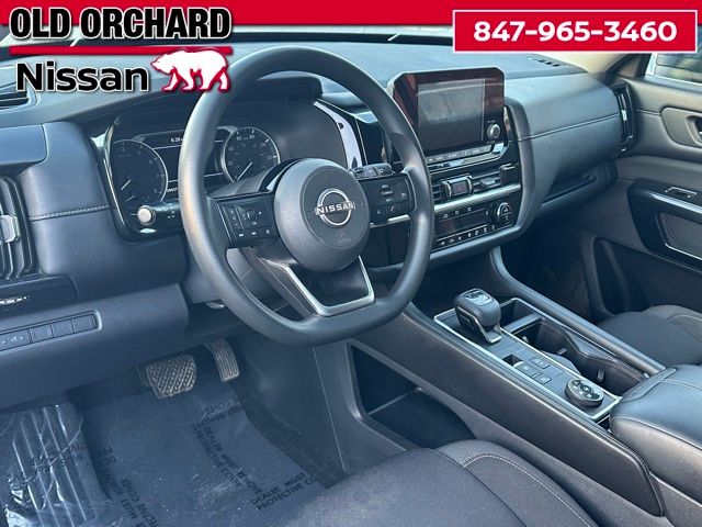 2022 Nissan Pathfinder S SUV