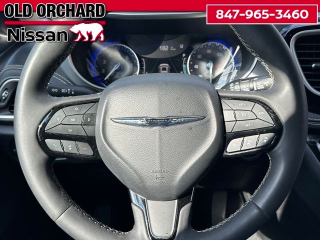 2024 Chrysler Pacifica Touring Van Passenger Van