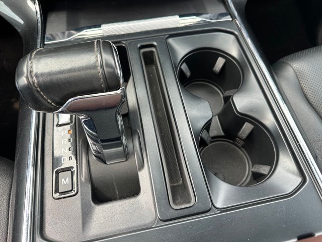 2022 Ford F-150 Lariat Truck SuperCrew Cab