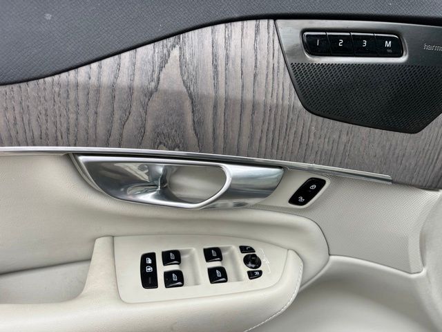 2023 Volvo XC90 B6 Plus 6-Seater SUV