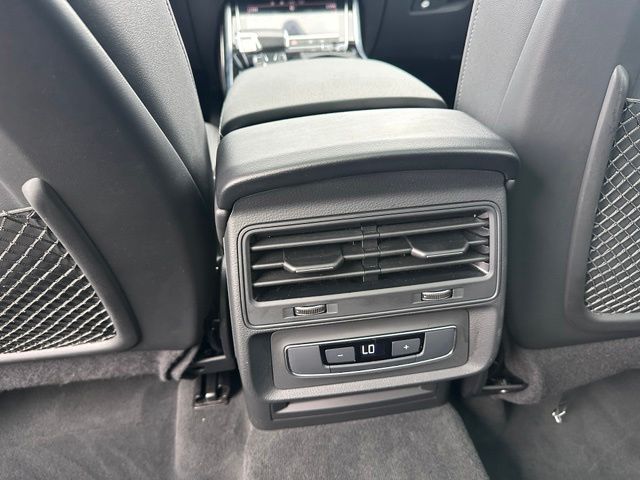 2025 Audi Q7 55 Premium Plus SUV