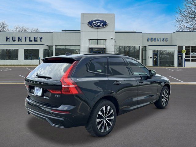 2025 Volvo XC60 B5 Core SUV