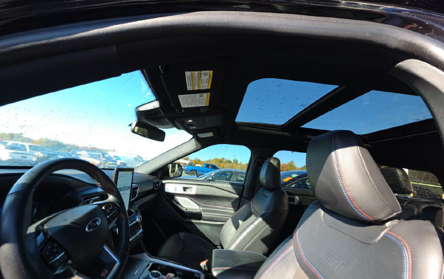2023 Ford Explorer ST SUV