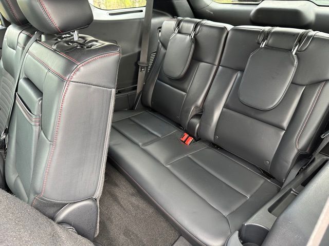 2025 Ford Explorer ST-Line SUV