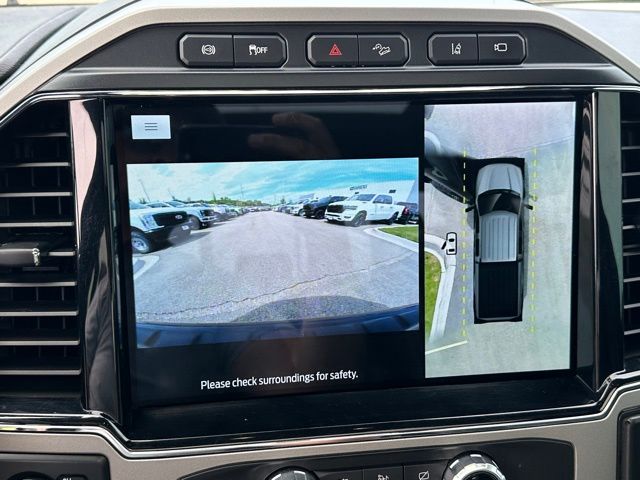 2022 Ford F-350 Lariat Truck Crew Cab