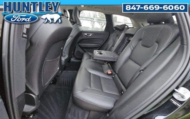 2025 Volvo XC60 B5 Core SUV