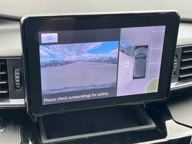 2023 Ford Explorer ST-Line SUV