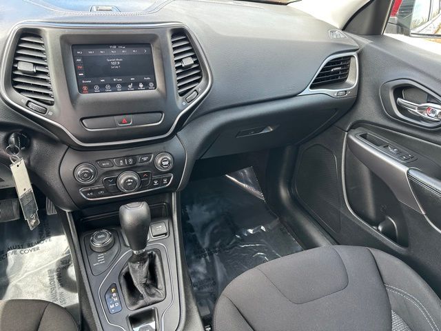 2019 Jeep Cherokee Latitude SUV