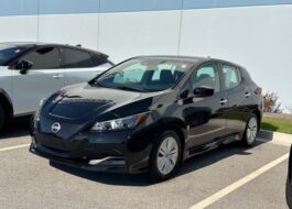 2025 Nissan LEAF S Hatchback