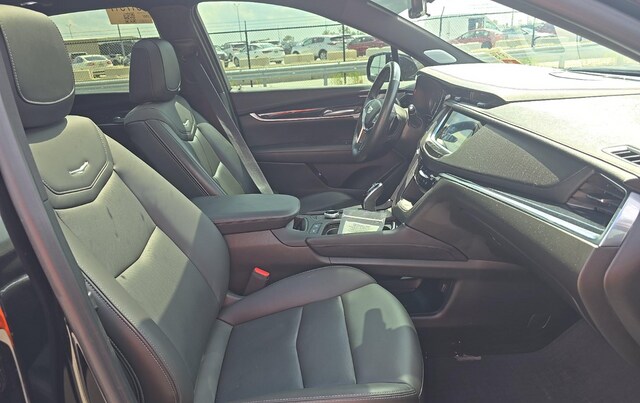 2024 CADILLAC XT5 Premium Luxury SUV