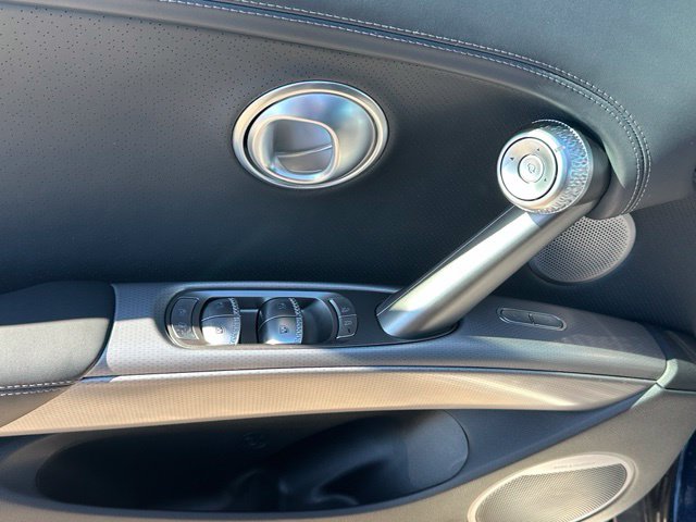 2025 Genesis GV60 Advanced SUV