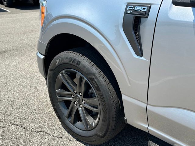 2021 Ford F-150 XLT Truck SuperCrew Cab