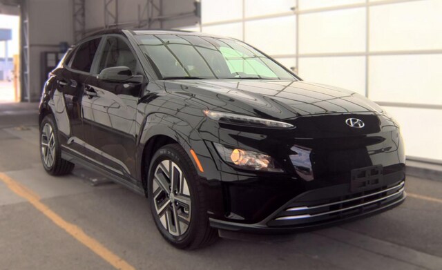 Used 2023 Hyundai Kona EV SE with VIN KM8K23AGXPU168680 for sale in Skokie, IL