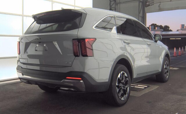 2024 Kia Sorento S SUV