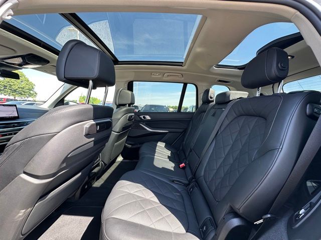 2025 BMW X7 xDrive40i SUV