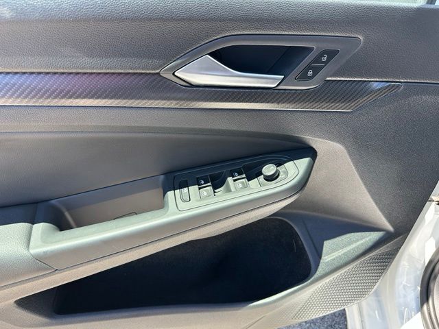 2023 Volkswagen Golf R 2.0T Hatchback
