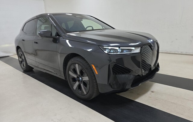 Used 2023 BMW iX Base with VIN WB523CF0XPCM54866 for sale in Skokie, IL