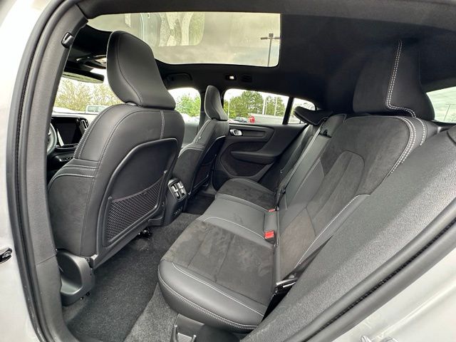 2023 Volvo C40 Recharge Pure Electric Ultimate SUV
