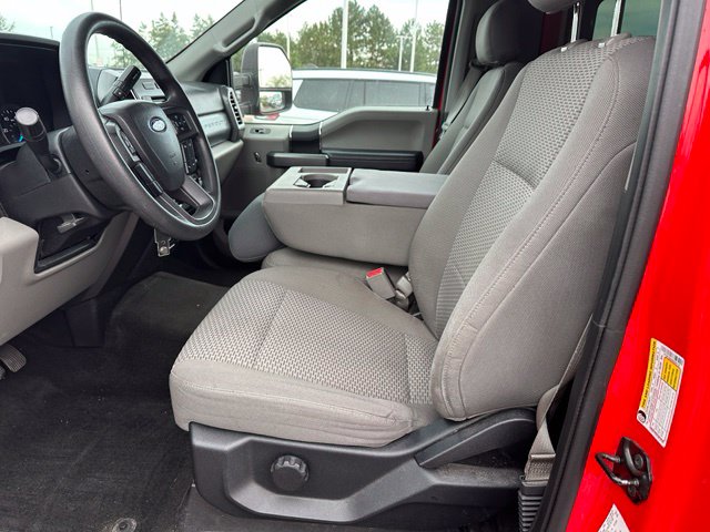 2017 Ford F-250SD XLT Truck