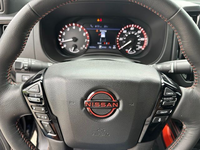 2025 Nissan Frontier PRO-4X Truck Crew Cab