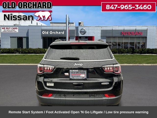 2022 Jeep Compass Latitude SUV