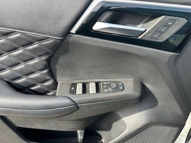 2024 Mitsubishi Outlander PHEV SUV
