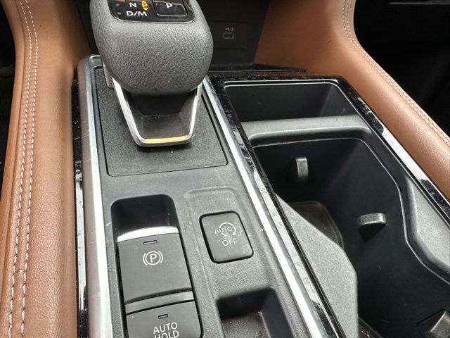 2024 Nissan Pathfinder Platinum SUV