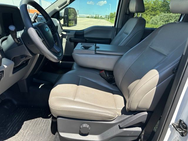 2022 Ford F-450 Chassis XL Truck Crew Cab