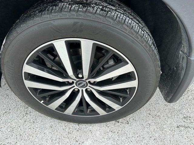 2024 Nissan Pathfinder Platinum SUV