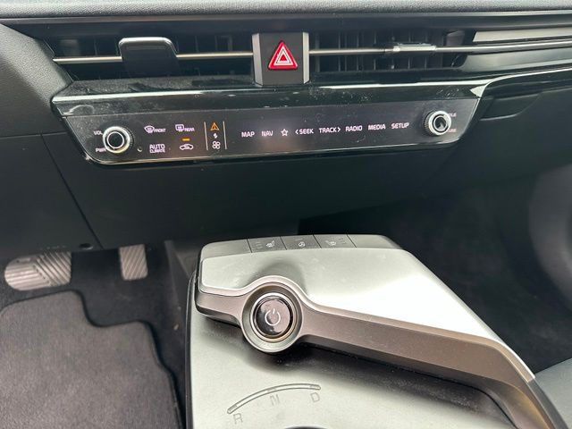 2024 Kia EV6 Light SUV
