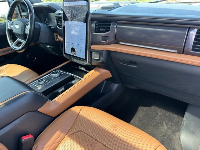 2022 Ford Expedition Max Platinum SUV