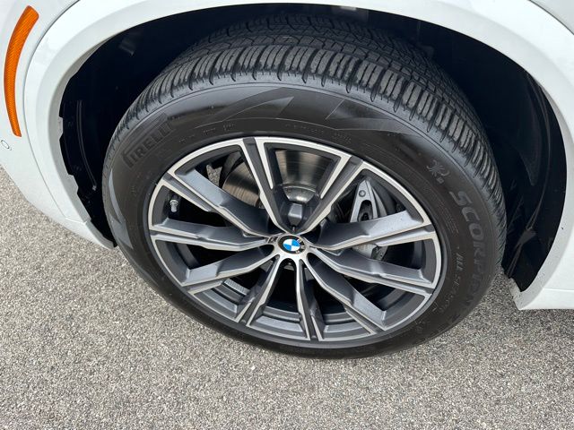 2025 BMW X5 xDrive40i SUV