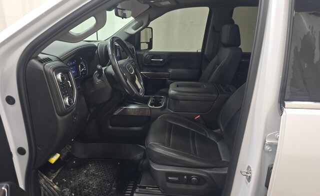 2022 GMC Sierra 2500 HD Denali Truck Crew Cab