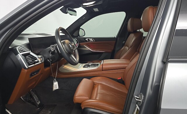 2024 BMW X7 M60i SUV