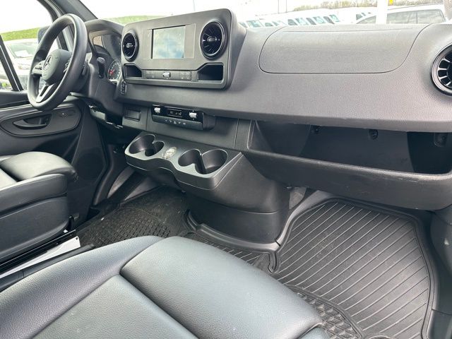 2024 Mercedes-Benz Sprinter 2500 Crew 170 WB Van