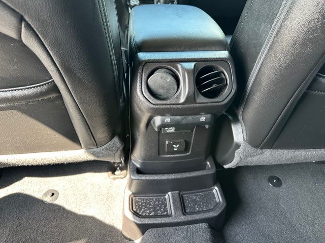 2021 Jeep Wrangler Unlimited Sahara Altitude SUV