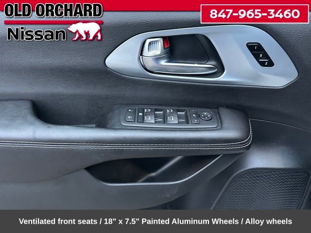 2026 Chrysler Pacifica Limited Van Passenger Van